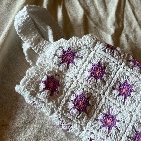 Beautiful, crochet, scalloped edge, girls, crop top size medium. - Picture 5 of 15